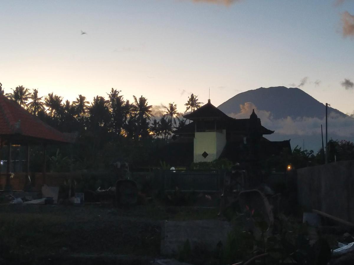 Limun Guesthouse Amlapura Ngoại thất bức ảnh