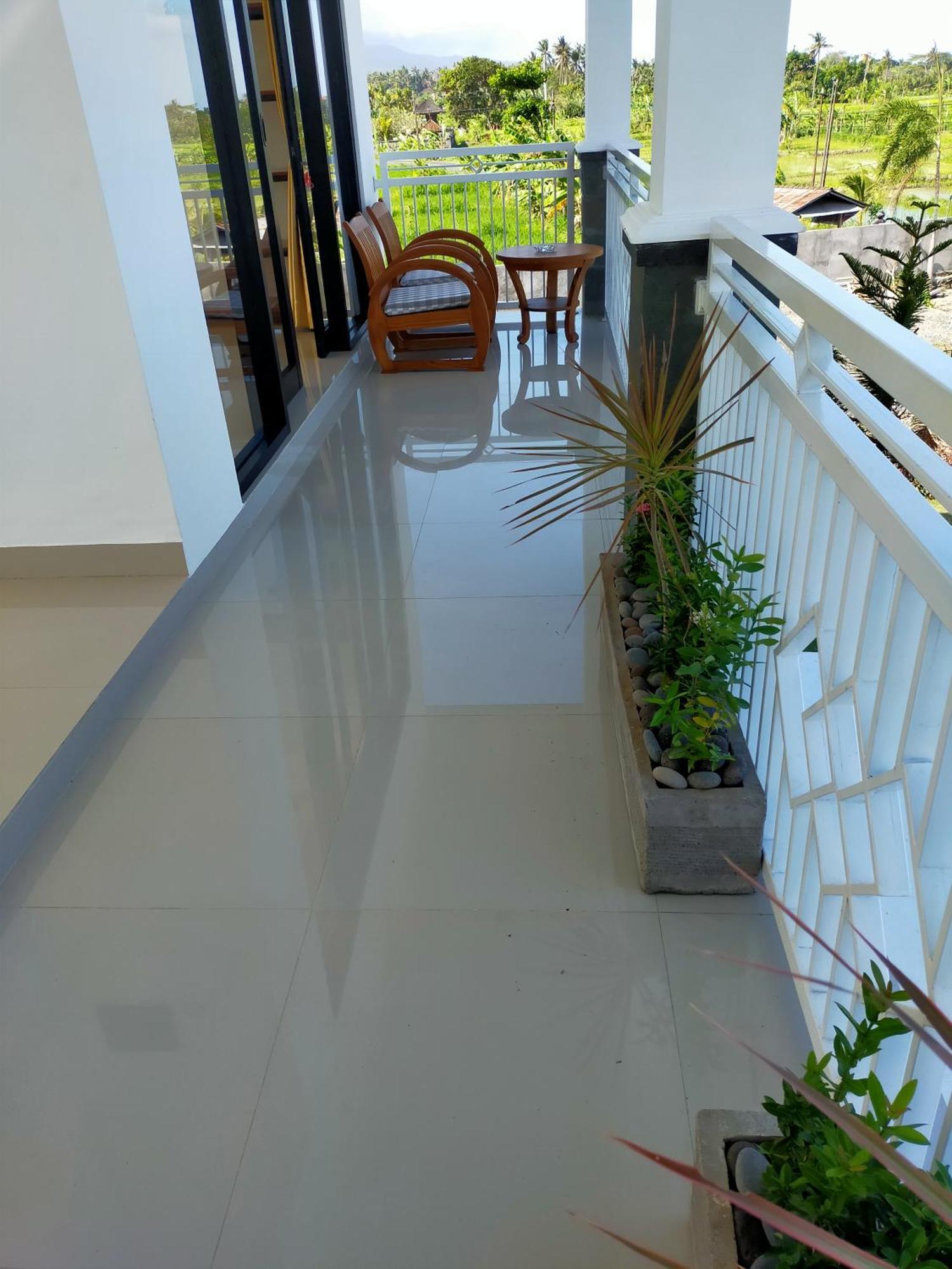Limun Guesthouse Amlapura Ngoại thất bức ảnh