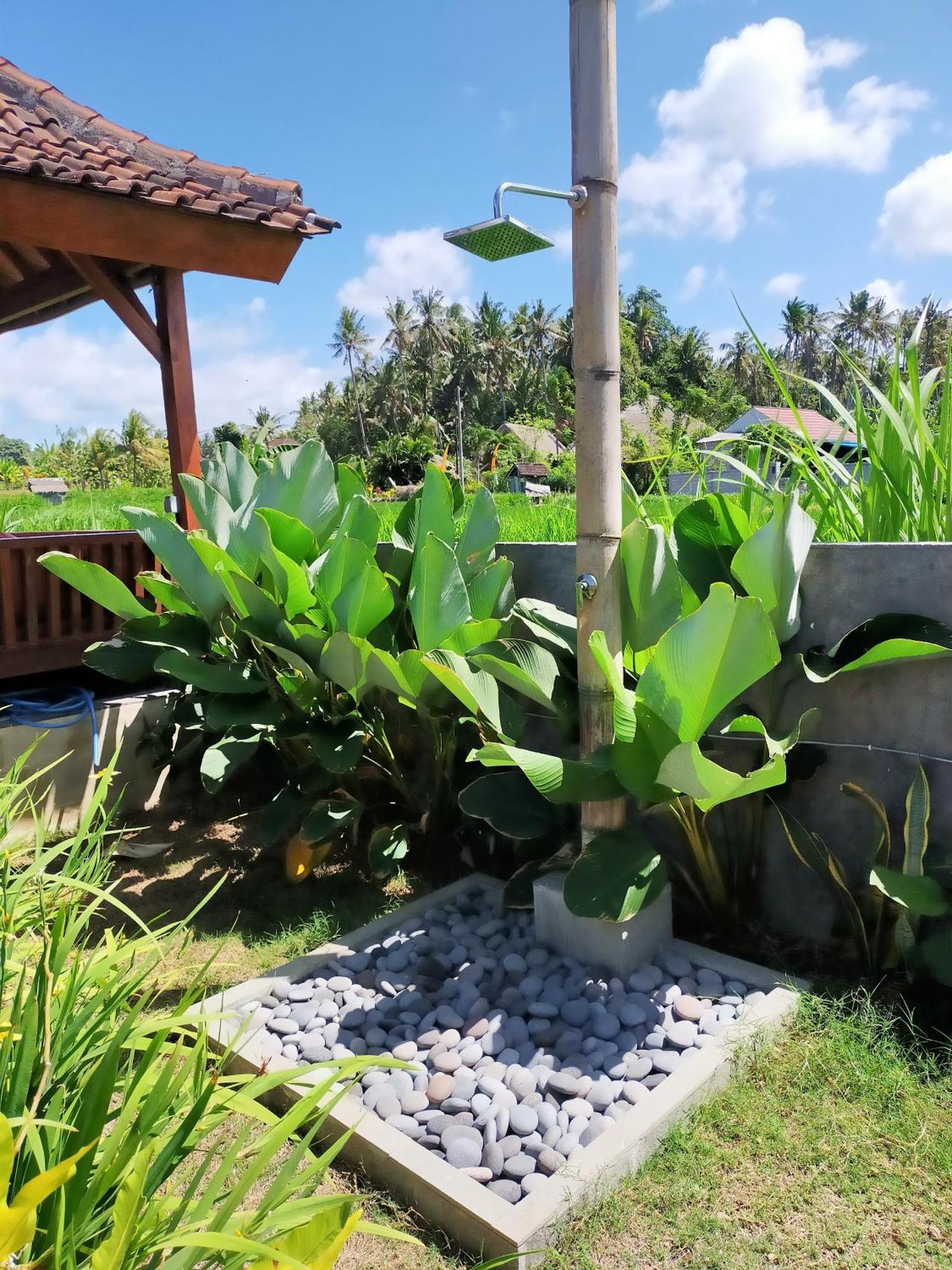 Limun Guesthouse Amlapura Ngoại thất bức ảnh