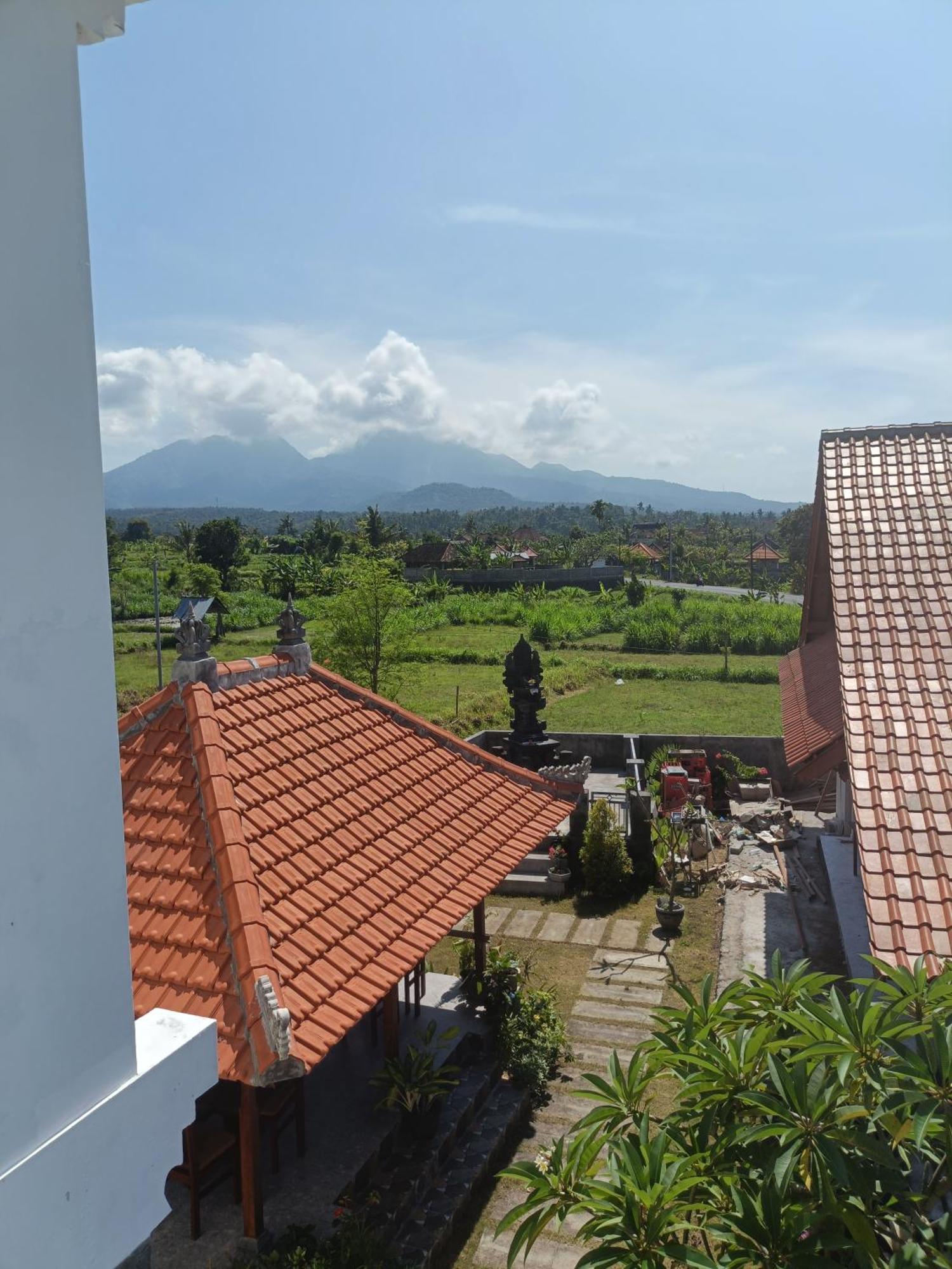 Limun Guesthouse Amlapura Ngoại thất bức ảnh