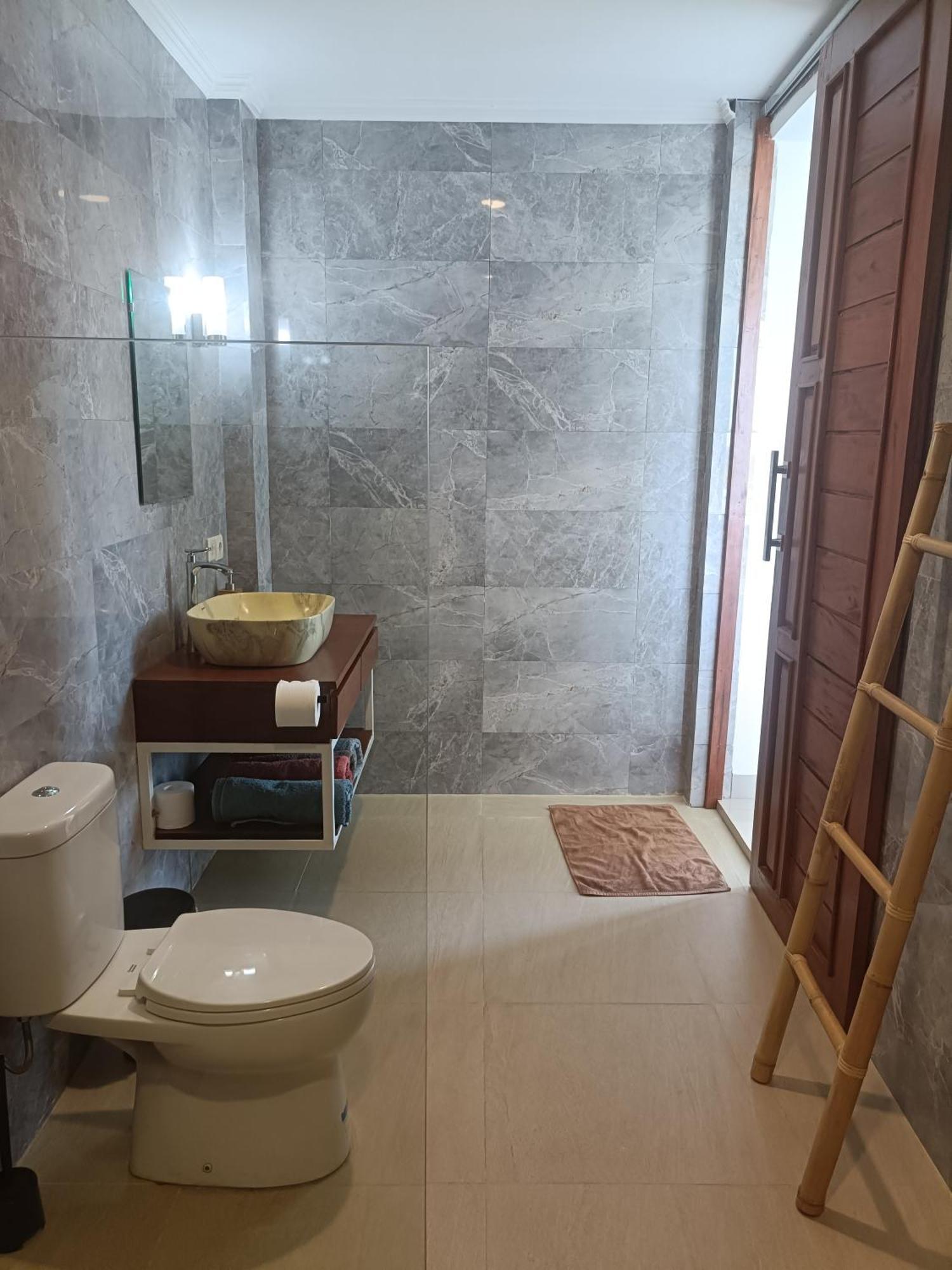 Limun Guesthouse Amlapura Ngoại thất bức ảnh